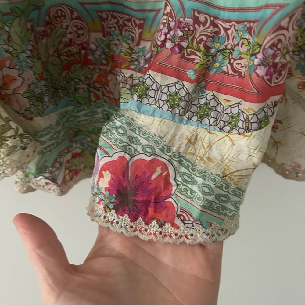 Johnny Was Daria 100% Silk Boho Cold Shoulder Boho Bell Sleeve Blouse Top S - Picture 8 of 13